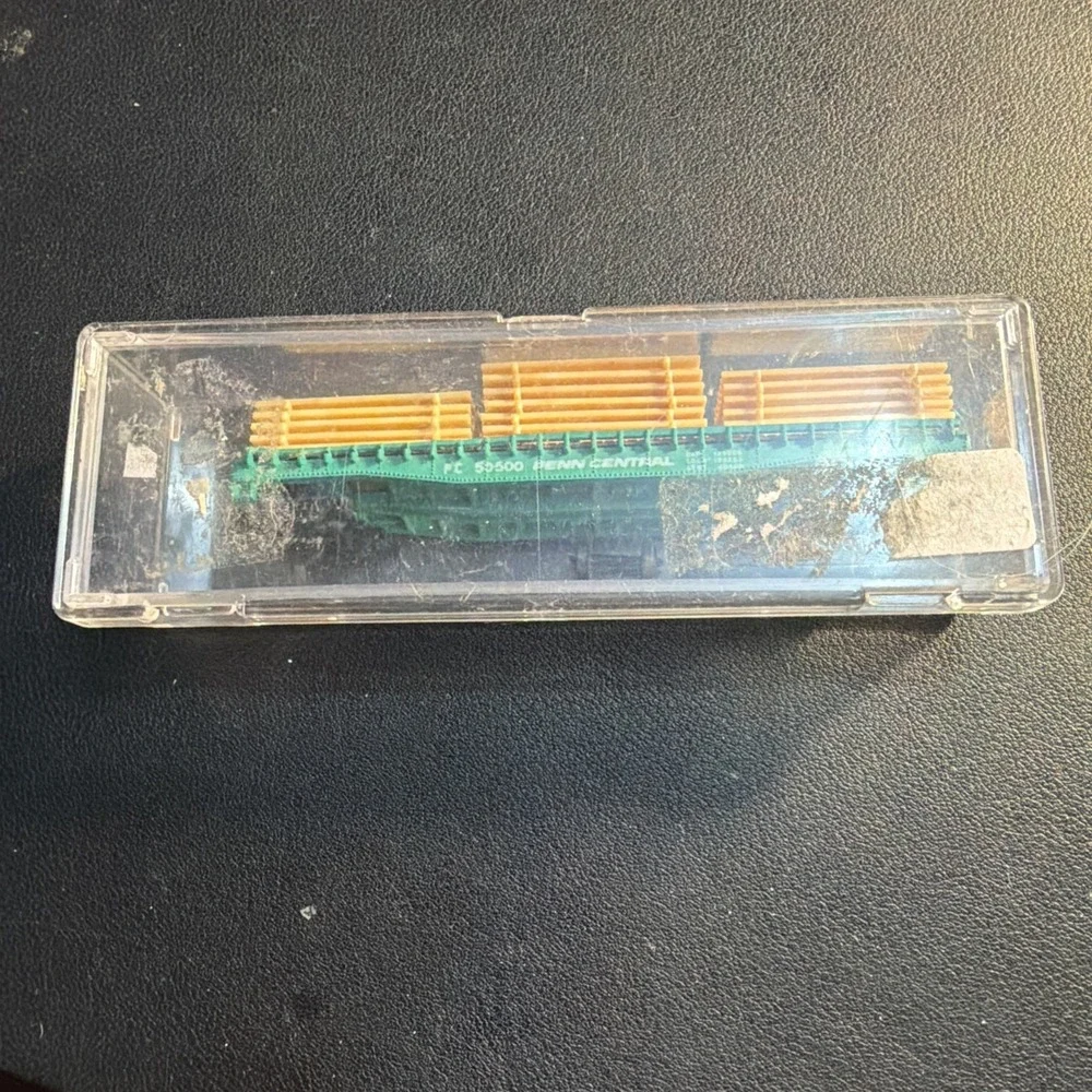 Bachmann N Scale 51' Penn Central Pulpwood Freight Car